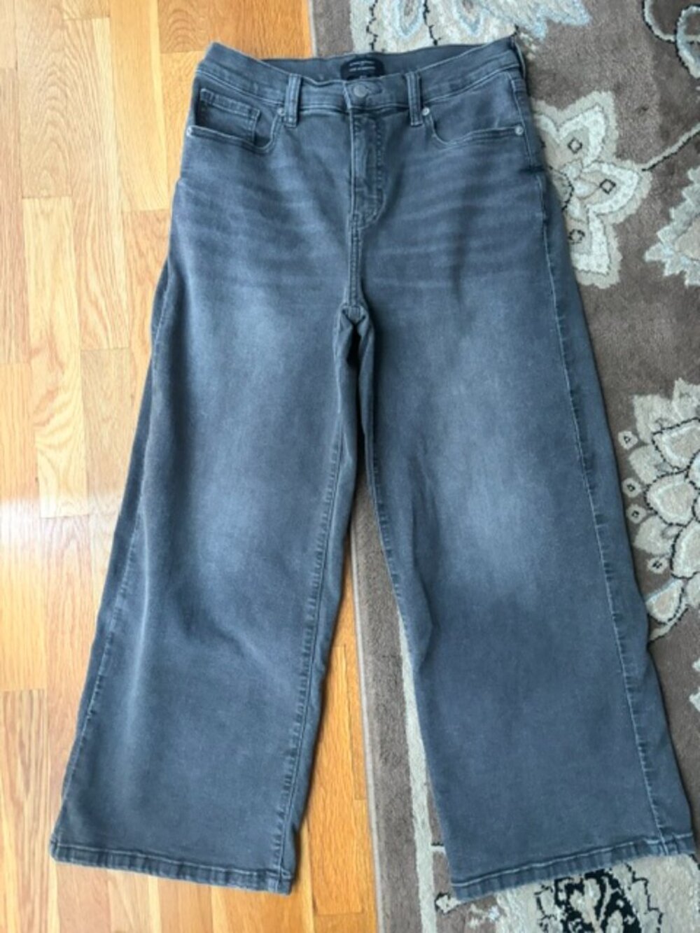 Banana Republic Factory Wide-Leg High-Rise Jean - Picture 5 of 7